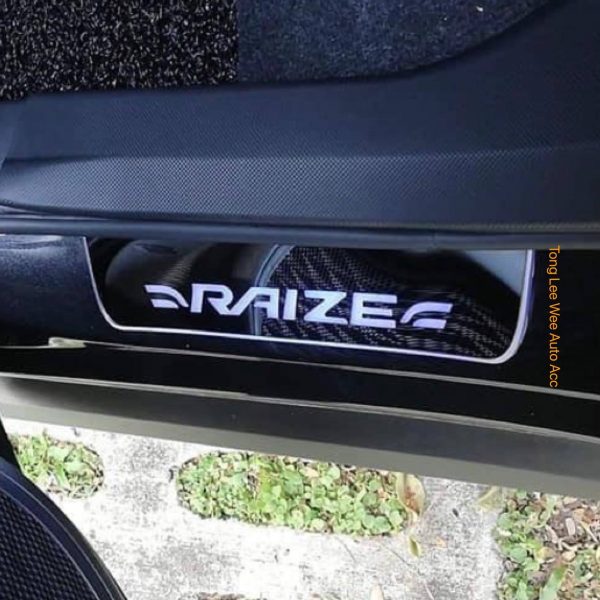 raize scuff plate 1